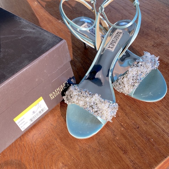 Badgley Mischka “Fiona” Pearl and Jeweled Sandals NIB - Picture 6 of 8